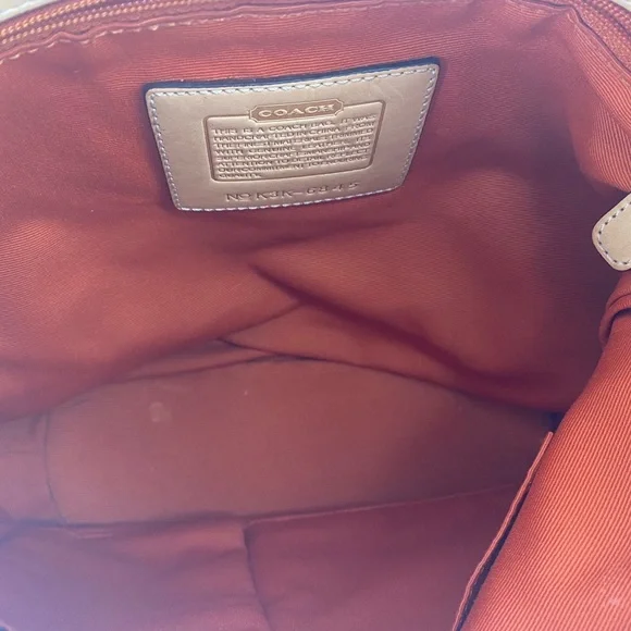 Coach Hampton Signature Tan Khaki 6091 Shoulder Handbag Purse - Picture 7 of 11